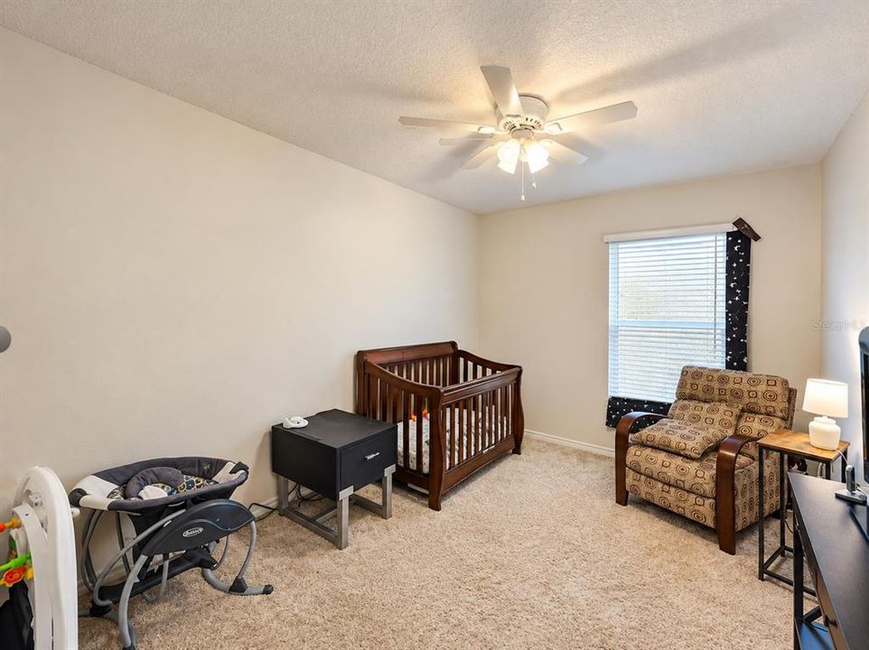 For Sale: $409,900 (4 beds, 2 baths, 2328 Square Feet)