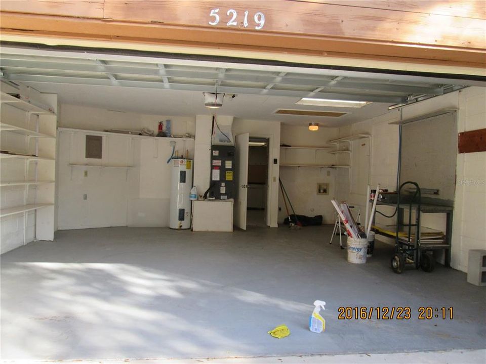 For Rent: $2,100 (3 beds, 2 baths, 1375 Square Feet)