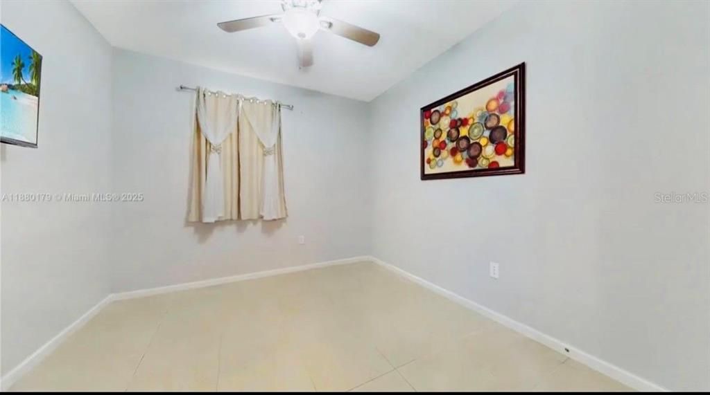 For Rent: $2,200 (1 beds, 1 baths, 1600 Square Feet)