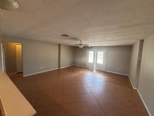 En Venta: $355,000 (3 camas, 2 baños, 1755 Pies cuadrados)