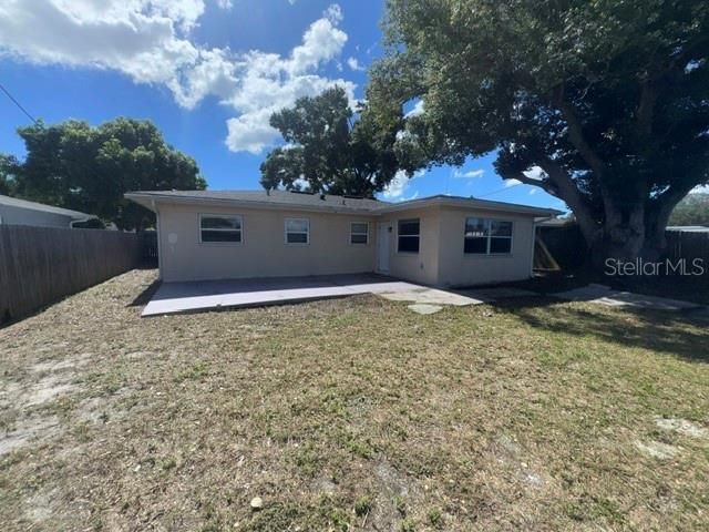 En Venta: $355,000 (3 camas, 2 baños, 1755 Pies cuadrados)