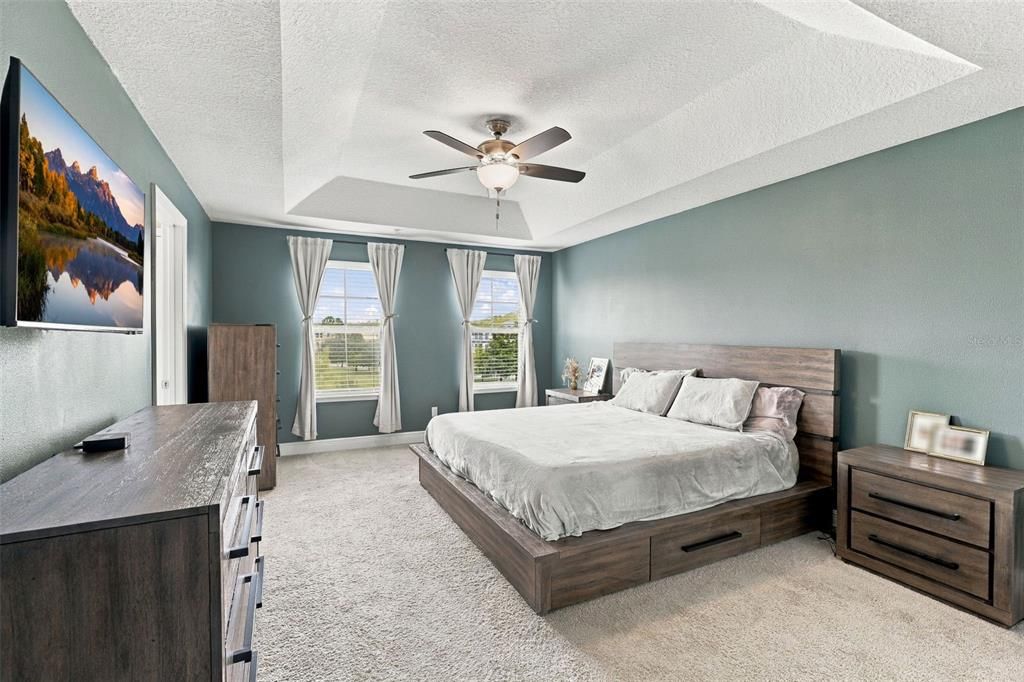 For Sale: $350,000 (3 beds, 3 baths, 2282 Square Feet)