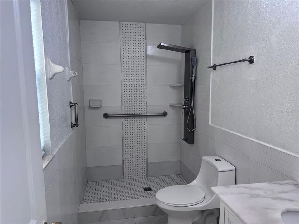 В аренду: $2,350 (2 спален, 2 ванн, 1110 Квадратных фут)