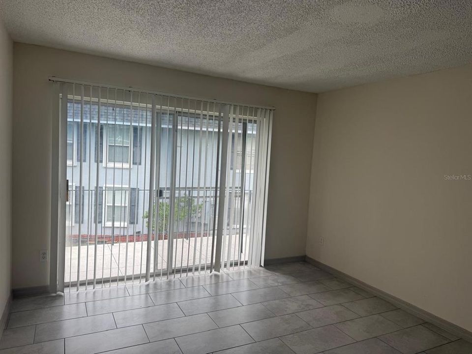 En Venta: $130,000 (2 camas, 2 baños, 895 Pies cuadrados)