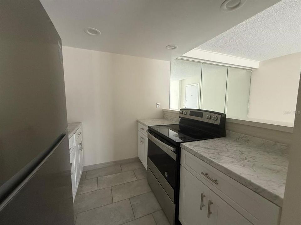 En Venta: $130,000 (2 camas, 2 baños, 895 Pies cuadrados)