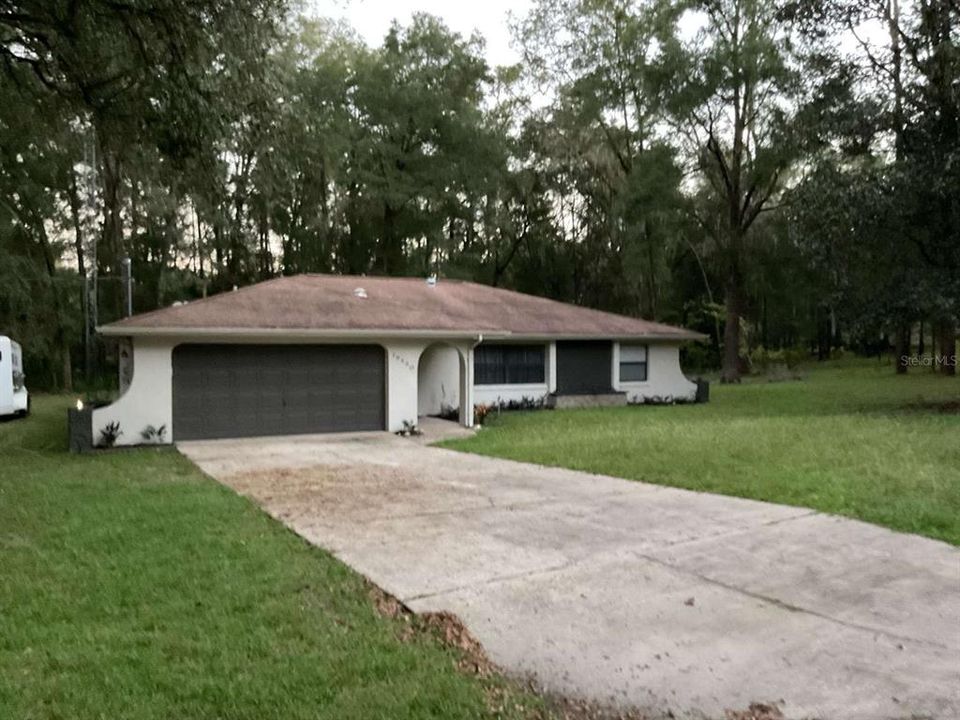 For Sale: $367,900 (3 beds, 2 baths, 1861 Square Feet)
