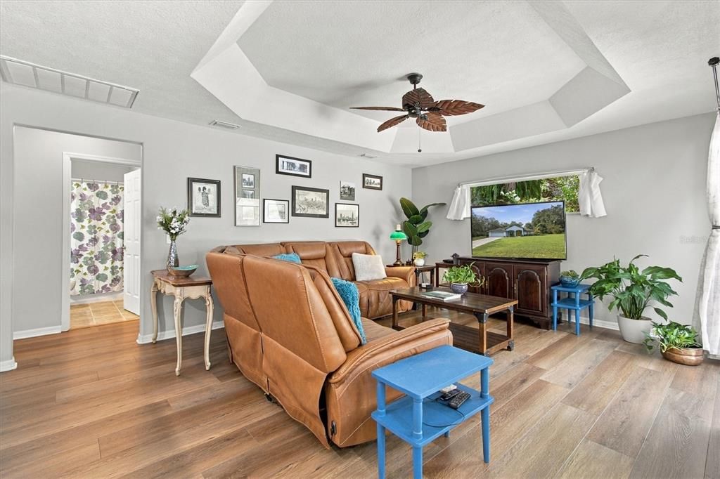 En Venta: $359,900 (3 camas, 2 baños, 1794 Pies cuadrados)