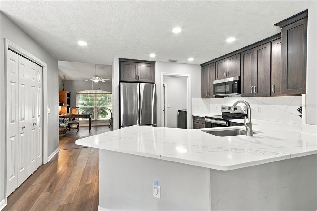 En Venta: $359,900 (3 camas, 2 baños, 1794 Pies cuadrados)
