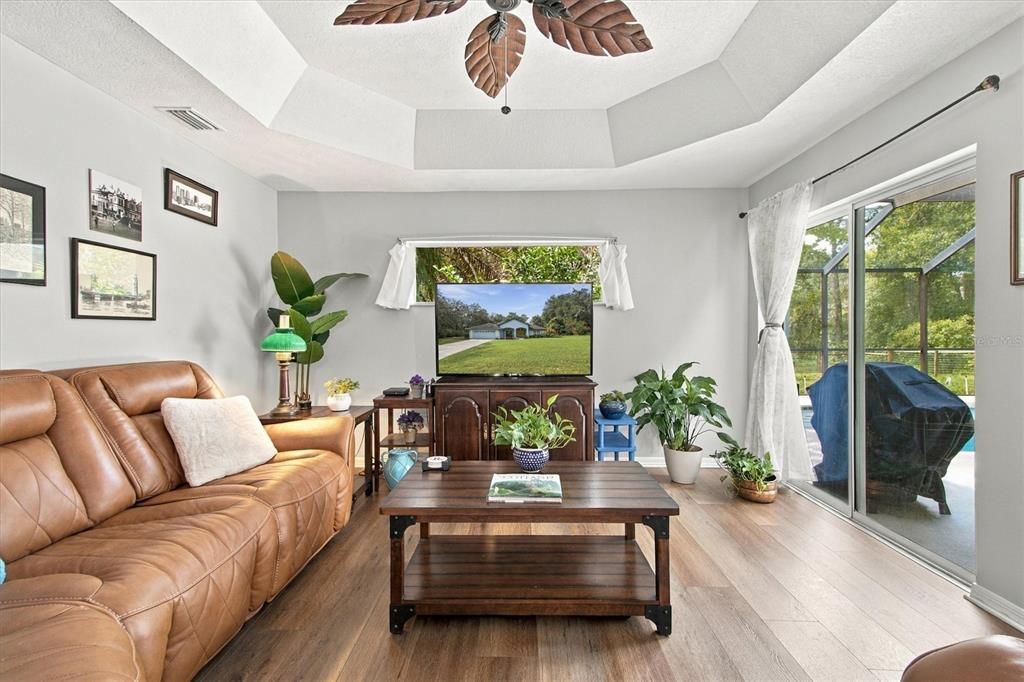 En Venta: $359,900 (3 camas, 2 baños, 1794 Pies cuadrados)