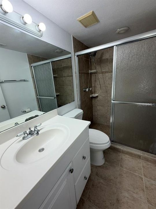 For Rent: $1,400 (2 beds, 2 baths, 1025 Square Feet)