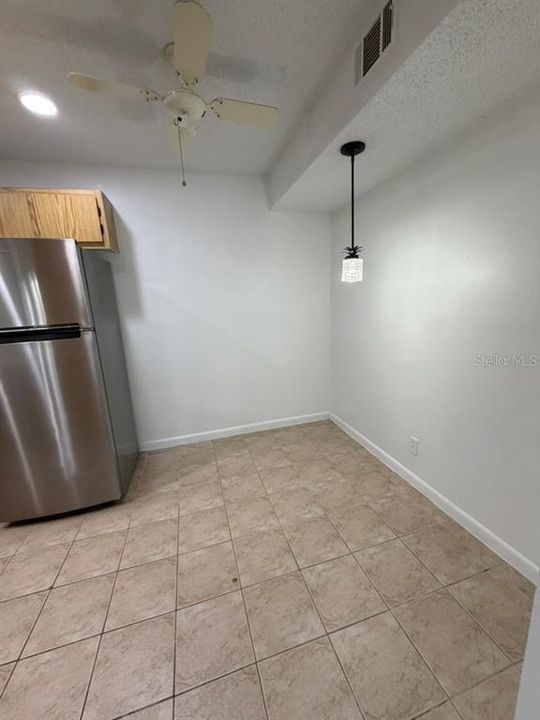 For Rent: $1,400 (2 beds, 2 baths, 1025 Square Feet)