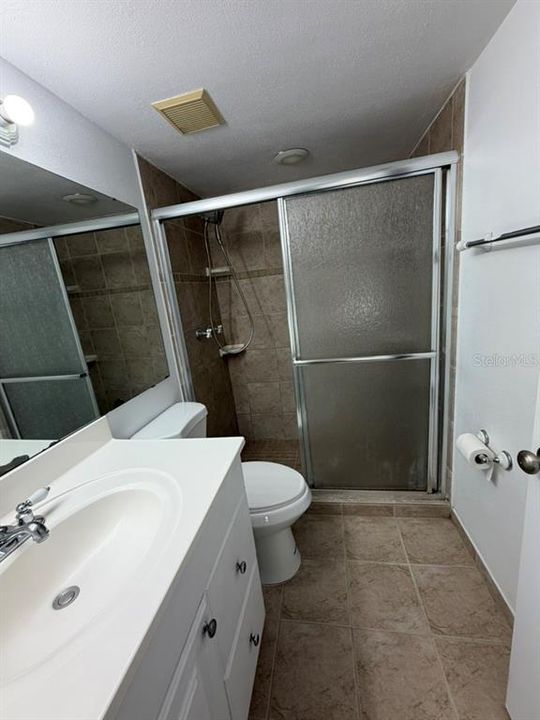 For Rent: $1,400 (2 beds, 2 baths, 1025 Square Feet)