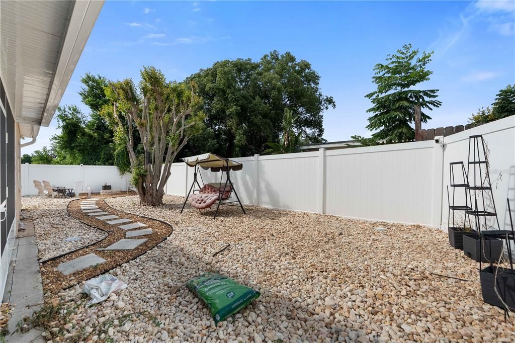 For Sale: $290,000 (3 beds, 2 baths, 1428 Square Feet)