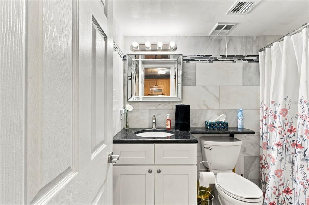 En Venta: $899,000 (2 camas, 2 baños, 1110 Pies cuadrados)