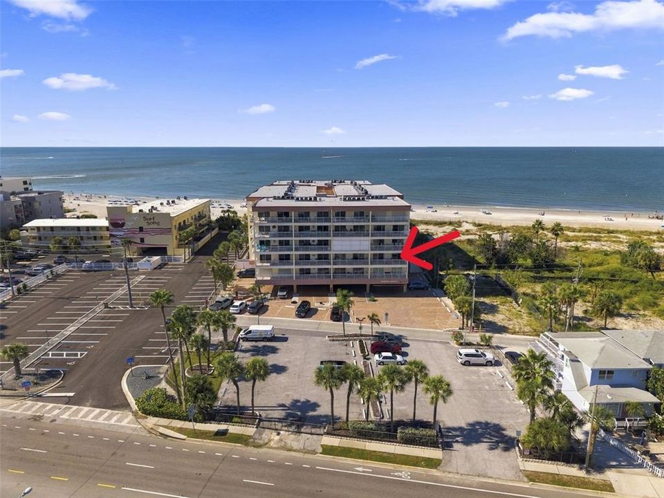 En Venta: $899,000 (2 camas, 2 baños, 1110 Pies cuadrados)
