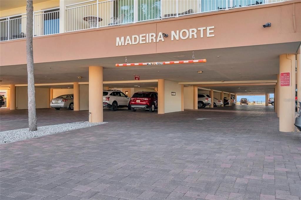 En Venta: $899,000 (2 camas, 2 baños, 1110 Pies cuadrados)