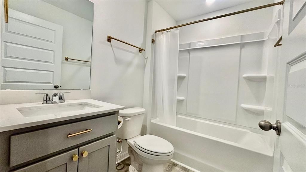 В аренду: $1,900 (3 спален, 2 ванн, 1516 Квадратных фут)