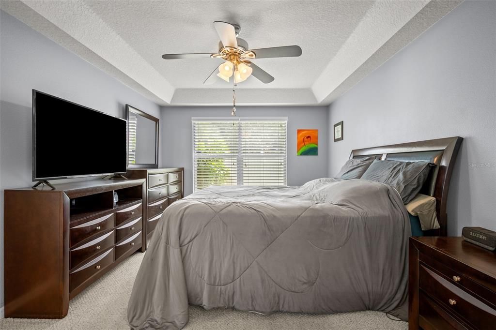 For Sale: $299,000 (3 beds, 2 baths, 1481 Square Feet)