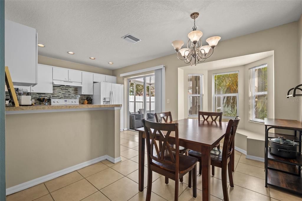 For Sale: $299,000 (3 beds, 2 baths, 1481 Square Feet)