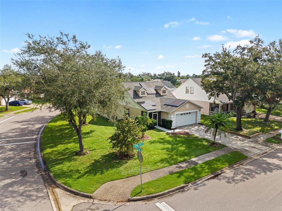 For Sale: $299,000 (3 beds, 2 baths, 1481 Square Feet)