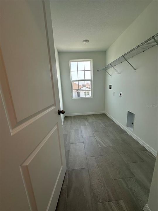 For Rent: $3,095 (4 beds, 3 baths, 3058 Square Feet)