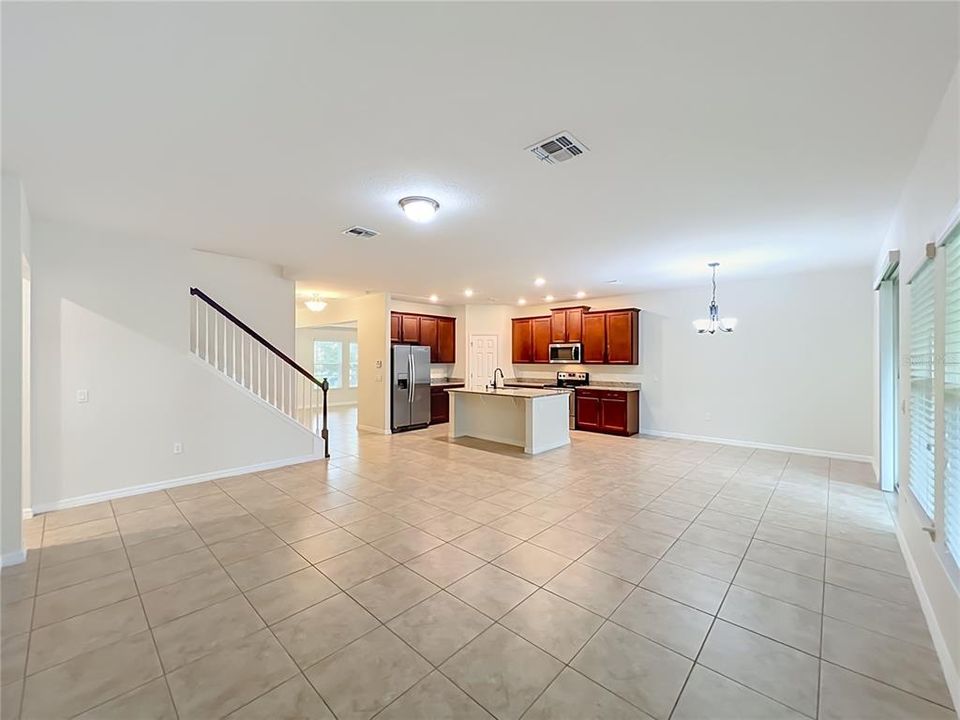 В аренду: $3,200 (5 спален, 3 ванн, 3088 Квадратных фут)