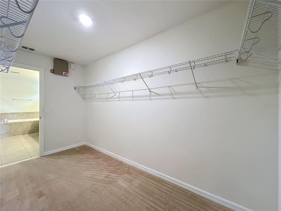В аренду: $3,200 (5 спален, 3 ванн, 3088 Квадратных фут)