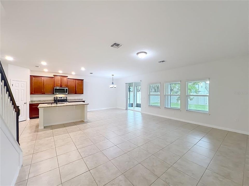 В аренду: $3,200 (5 спален, 3 ванн, 3088 Квадратных фут)