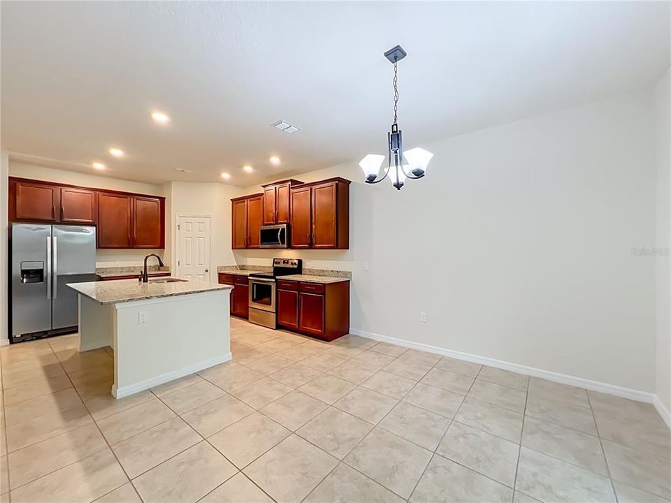В аренду: $3,200 (5 спален, 3 ванн, 3088 Квадратных фут)