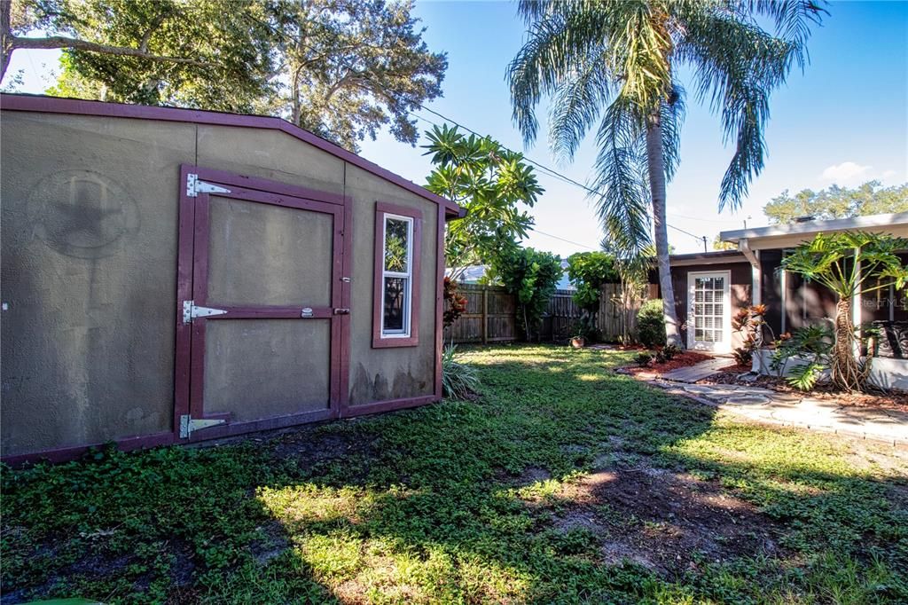 For Sale: $575,000 (4 beds, 2 baths, 1697 Square Feet)