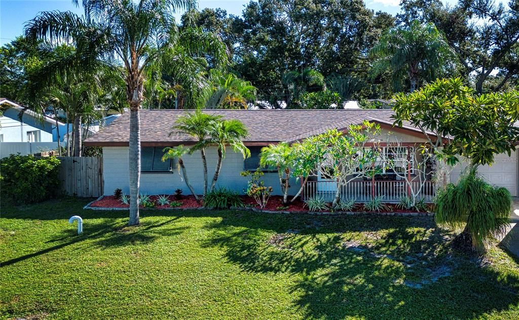 For Sale: $575,000 (4 beds, 2 baths, 1697 Square Feet)