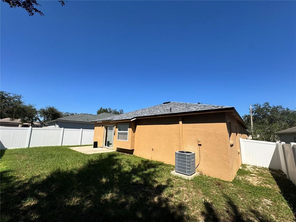 En Renta: $2,350 (3 camas, 2 baños, 1742 Pies cuadrados)