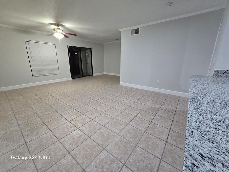 En Venta: $199,900 (2 camas, 2 baños, 1227 Pies cuadrados)