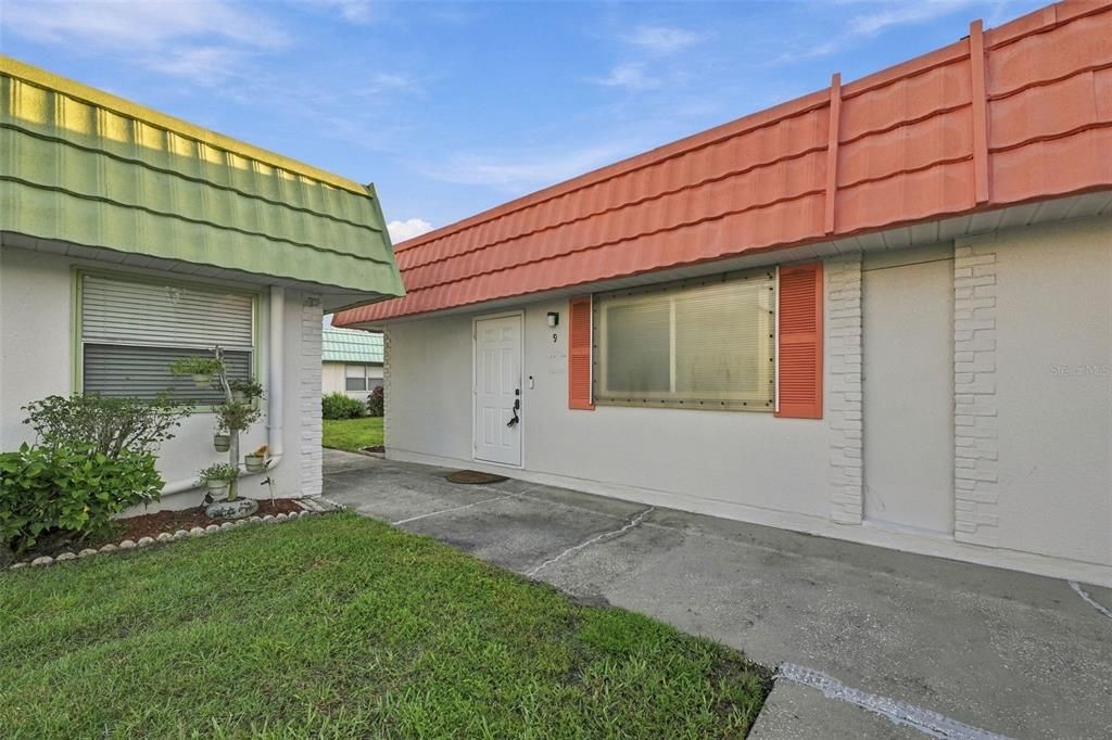 For Sale: $90,000 (2 beds, 2 baths, 960 Square Feet)