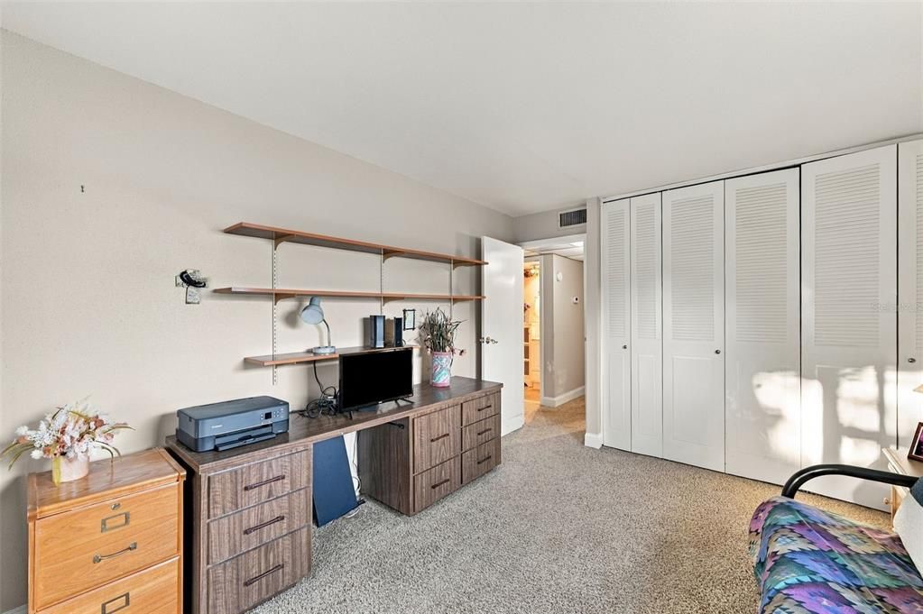For Sale: $90,000 (2 beds, 2 baths, 960 Square Feet)