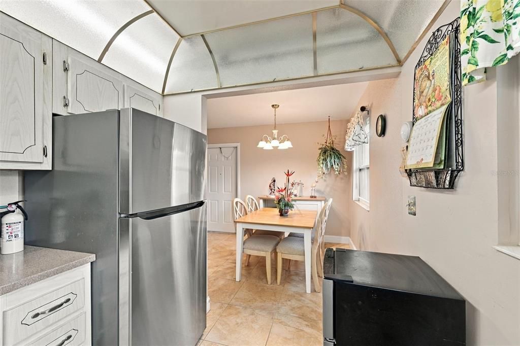 For Sale: $90,000 (2 beds, 2 baths, 960 Square Feet)