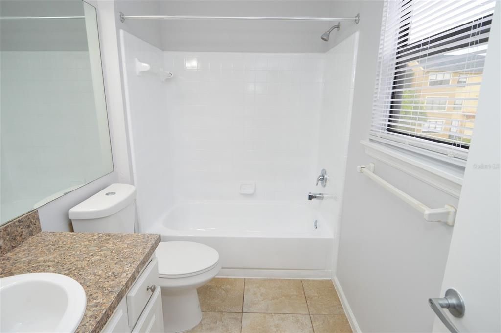 For Rent: $1,750 (2 beds, 2 baths, 1182 Square Feet)