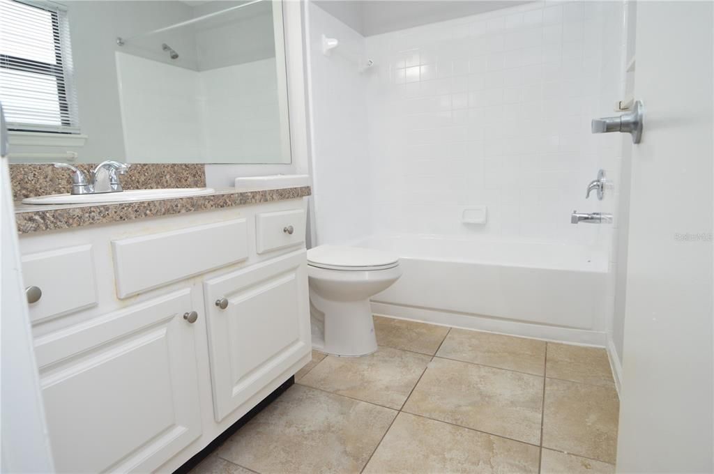 For Rent: $1,750 (2 beds, 2 baths, 1182 Square Feet)