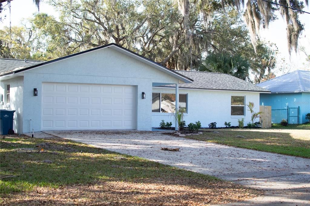 For Sale: $369,900 (3 beds, 2 baths, 1497 Square Feet)