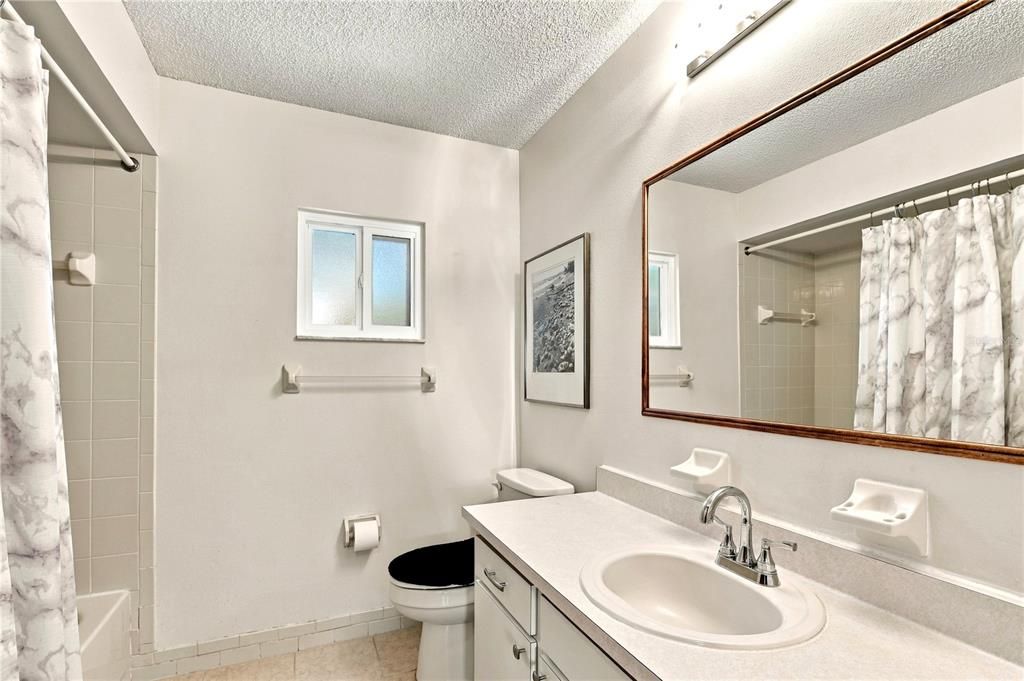 En Venta: $222,500 (2 camas, 2 baños, 1726 Pies cuadrados)