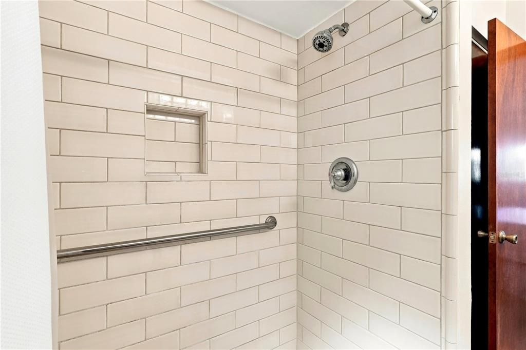 En Venta: $222,500 (2 camas, 2 baños, 1726 Pies cuadrados)