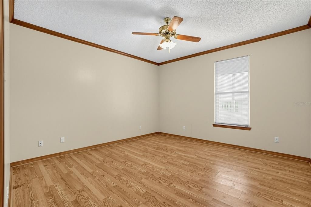 For Sale: $535,000 (4 beds, 2 baths, 3338 Square Feet)