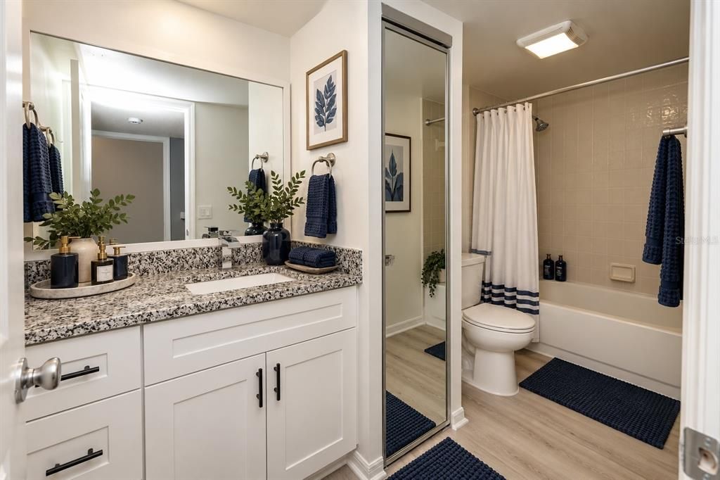 В аренду: $1,950 (2 спален, 2 ванн, 1285 Квадратных фут)