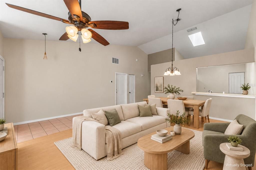For Sale: $219,000 (2 beds, 2 baths, 1155 Square Feet)