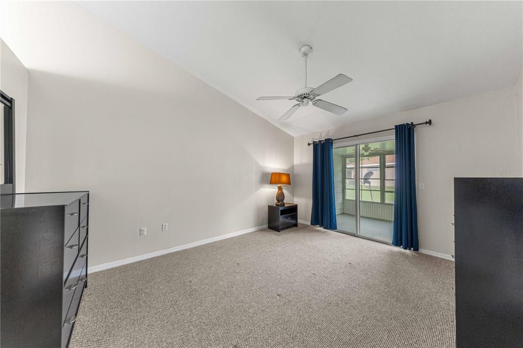 For Sale: $219,000 (2 beds, 2 baths, 1155 Square Feet)