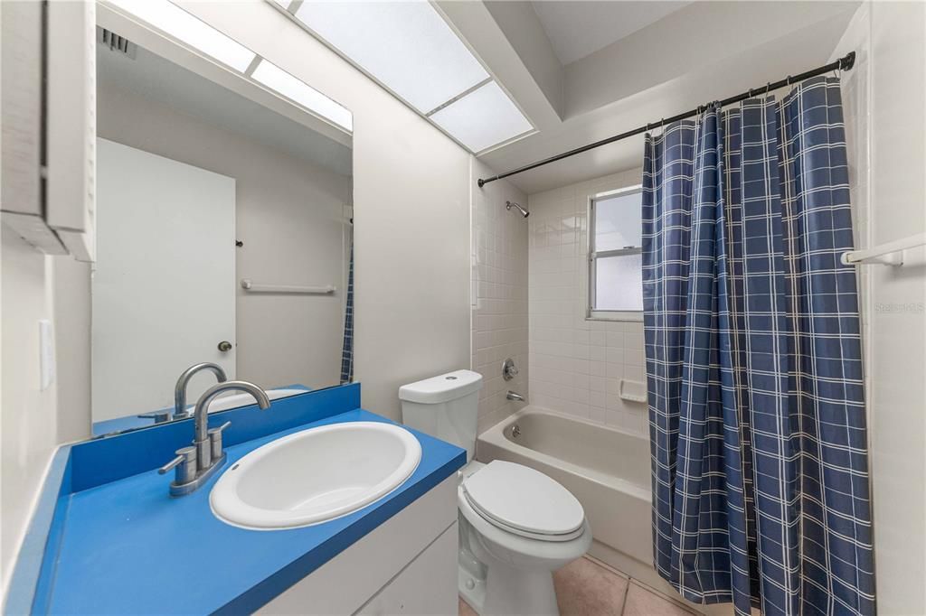 For Sale: $219,000 (2 beds, 2 baths, 1155 Square Feet)