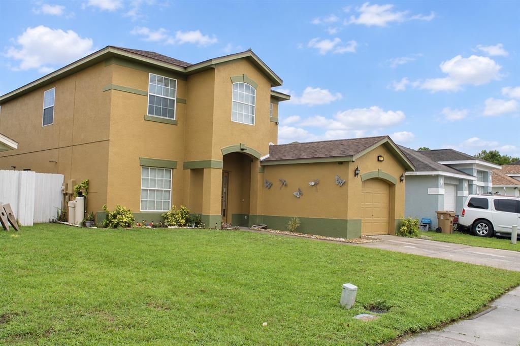 En Venta: $405,000 (4 camas, 2 baños, 1938 Pies cuadrados)