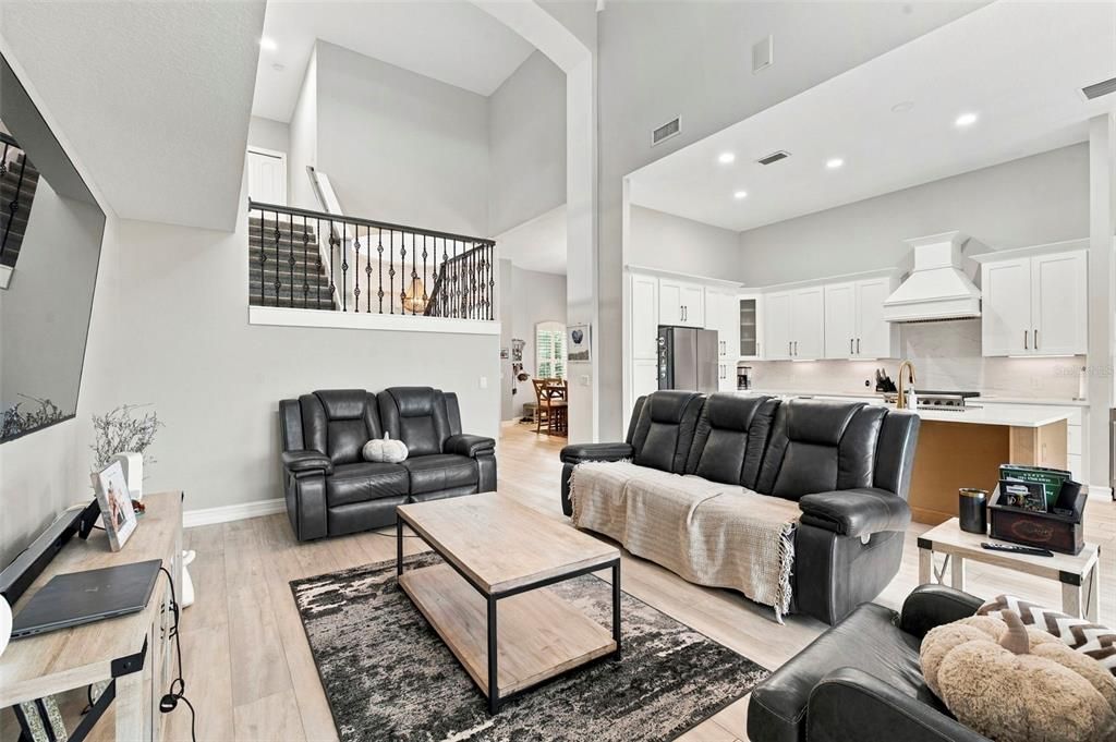En Venta: $1,242,360 (4 camas, 2 baños, 2856 Pies cuadrados)
