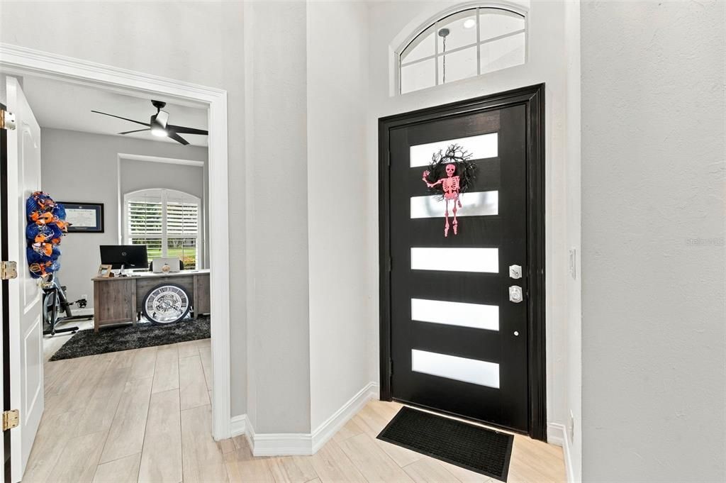 En Venta: $1,242,360 (4 camas, 2 baños, 2856 Pies cuadrados)