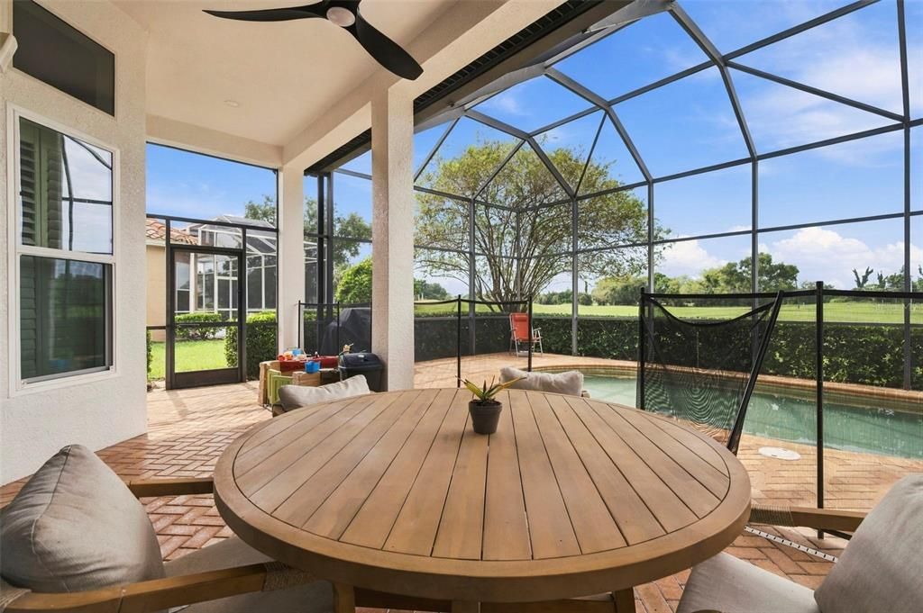 En Venta: $1,242,360 (4 camas, 2 baños, 2856 Pies cuadrados)